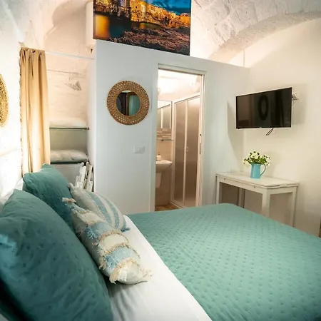 Biancomare - Casetta Sul Mare بيت ضيافة 3*