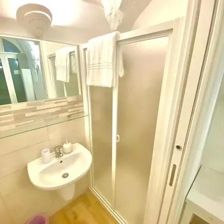Biancomare - Casetta Sul Mare 5*