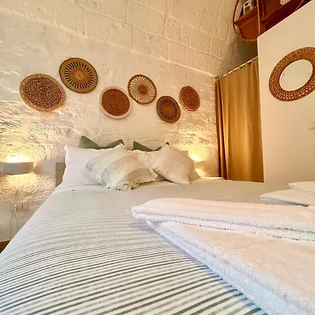 Guest house Biancomare - Casetta Sul Mare 5*